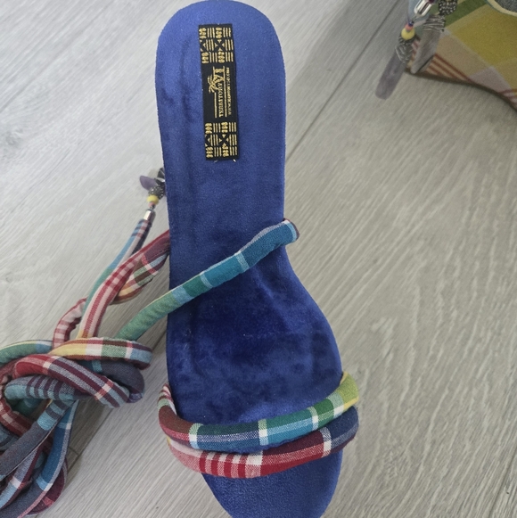 Colorful Plaid Wedge Sandals - Picture 3 of 5